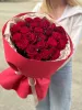 Букет 25 красных роз «Искусство любить»