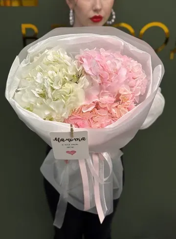 Букет 3 гортензии &laquo;Монэ&raquo; от интернет-магазина цветов в Ижевске