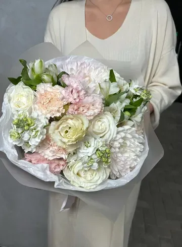 Сборный букет &laquo;Кристалл&raquo; от интернет-магазина цветов в Ижевске