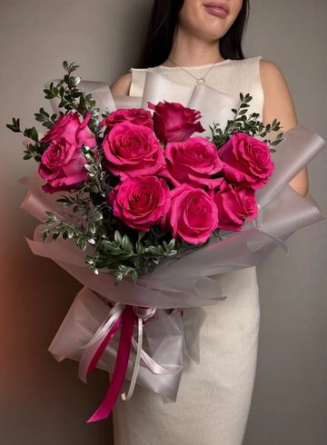 Букет 9 роз в авторском исполнении от интернет-магазина цветов в Ижевске