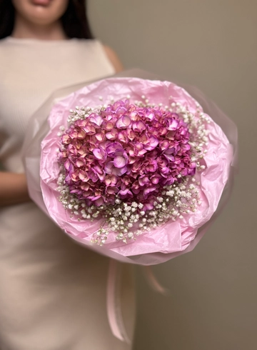 Букет с гортензией «Нежность» от интернет-магазина цветов в Ижевске