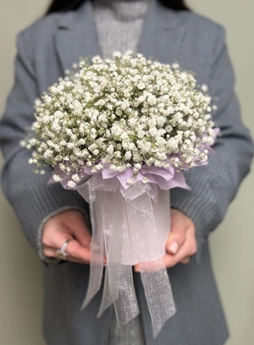 Композиция из белых гипсофил от интернет-магазина цветов в Ижевске