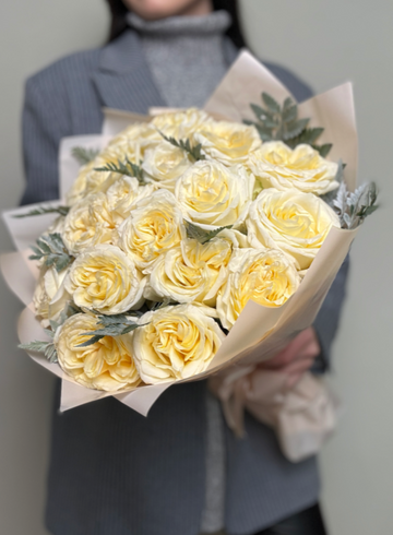 Букет из крупной пионовидной розы Candleight от интернет-магазина цветов в Ижевске