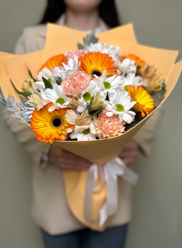 Яркий букет с герберами от интернет-магазина цветов в Ижевске