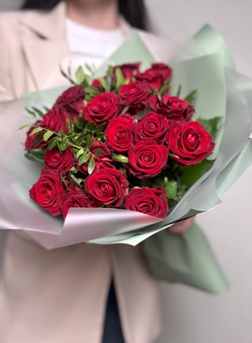 Букет из российских роз от интернет-магазина цветов в Ижевске