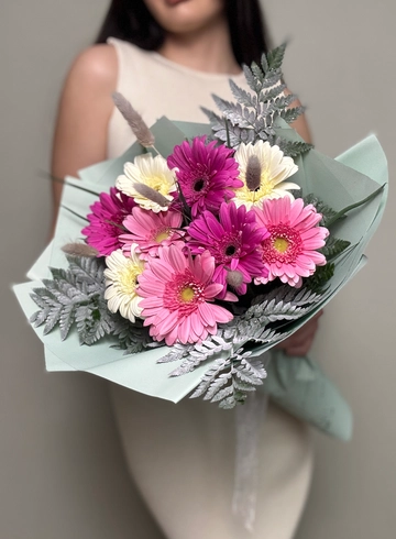 Букет микс 9 гербер &laquo;Счастье&raquo; от интернет-магазина цветов в Ижевске