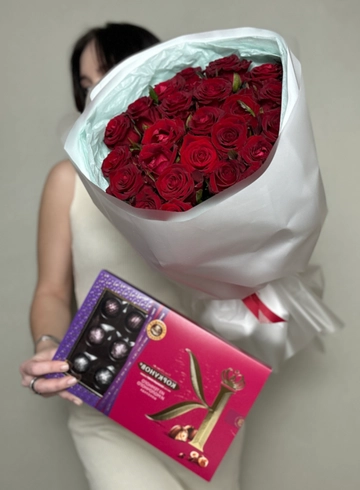 25 красных роз + коркунов от интернет-магазина цветов в Ижевске