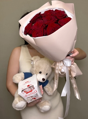 Подарочный набор &laquo;Трио&raquo; от интернет-магазина цветов в Ижевске