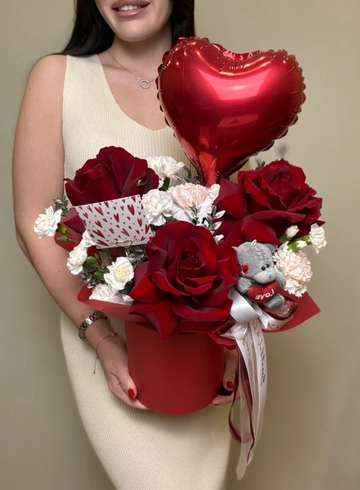 Композиция «LOVE» от интернет-магазина цветов в Ижевске