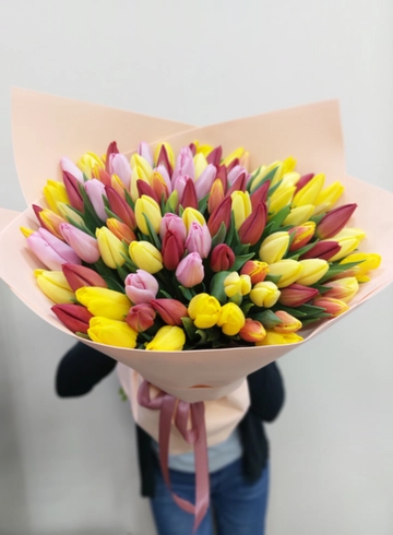 101 тюльпан микс от интернет-магазина цветов в Ижевске