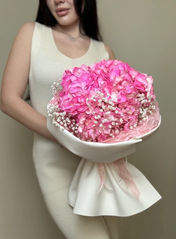 Букет 3 пышные гортензии + гипсофила от интернет-магазина цветов в Ижевске