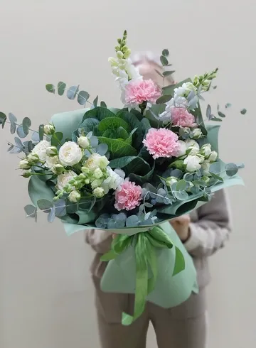 Сборный букет с брассикой &laquo;Тихая элегантность&raquo; от интернет-магазина цветов в Ижевске