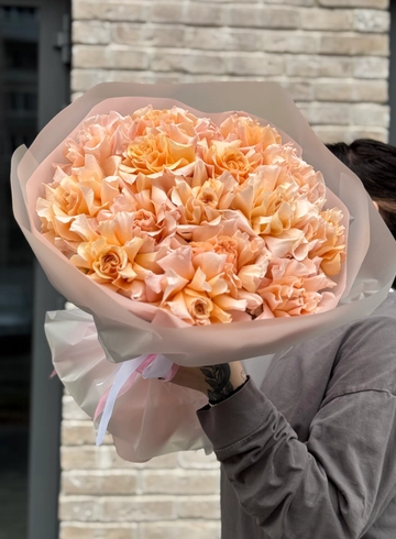 Букет с французскими розами «Персиковые грезы» от интернет-магазина цветов в Ижевске