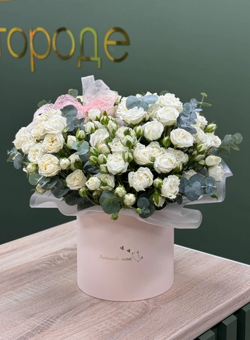 Композиция с кустовыми розами М  от интернет-магазина цветов в Ижевске