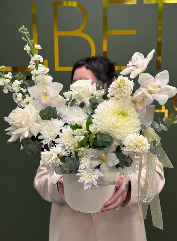 Нежная композиция &laquo;Безмятежное счастье&raquo; от интернет-магазина цветов в Ижевске