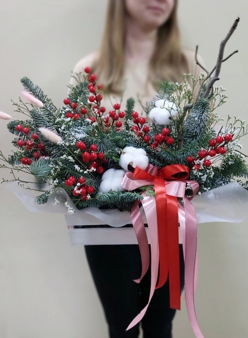 Зимняя композиция  от интернет-магазина цветов в Ижевске