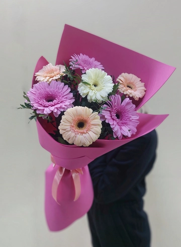 Монобукет 7 гербер микс от интернет-магазина цветов в Ижевске
