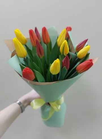 15 тюльпанов микс от интернет-магазина цветов в Ижевске