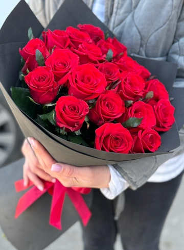Букет 25 роз в ассортименте  от интернет-магазина цветов в Ижевске