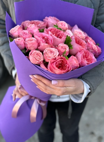 Букет из пионовидных роз «Клара» от интернет-магазина цветов в Ижевске