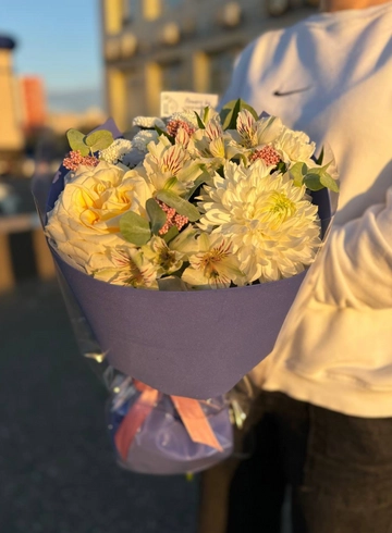 Букет «Мгновение» от интернет-магазина цветов в Ижевске