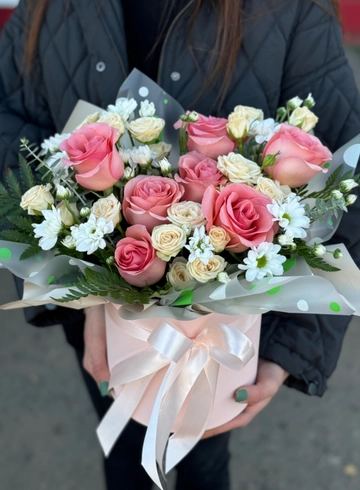 Композиция в коробке &laquo;Внеземная красота&raquo; от интернет-магазина цветов в Ижевске