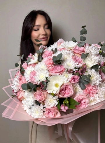 Букет &laquo;Цветочное вдохновение&raquo; от интернет-магазина цветов в Ижевске