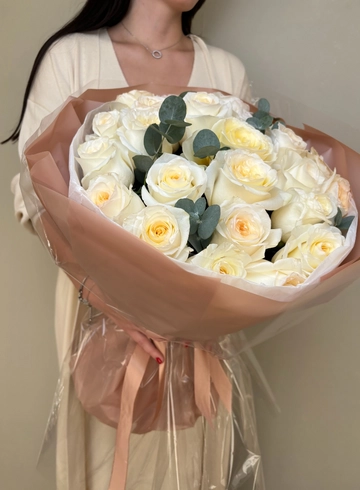 Букет из Эквадорских роз «Аморе» от интернет-магазина цветов в Ижевске