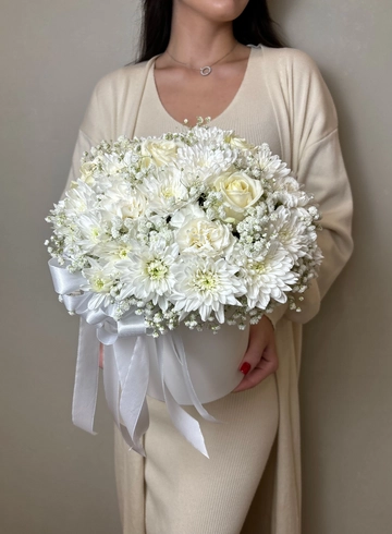 Композиция в шляпной коробке «Эстетика» от интернет-магазина цветов в Ижевске